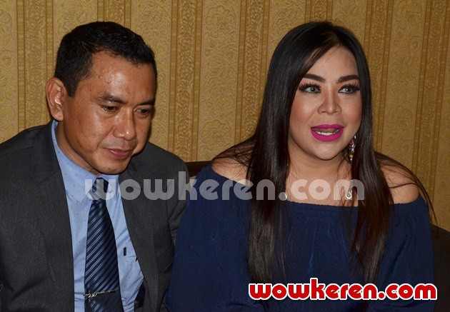 Gambar Foto Annisa Bahar Didampingi Kuasa Hukum Arifin Harahap