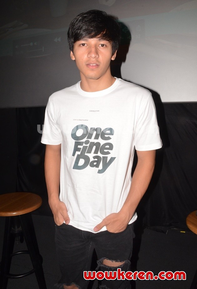 Gambar Foto Jefri Nichol di Peluncuran Trailer Film 'One Fine Day'