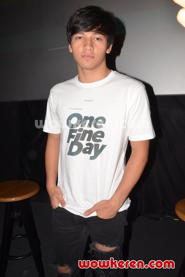 Gambar Foto Jefri Nichol di Peluncuran Trailer Film 'One Fine Day'