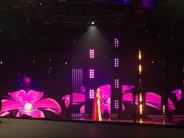 Gambar Foto Tanpa sang suami, Ashanty memberikan penampilan terbaiknya di Silet Awards 2017.
