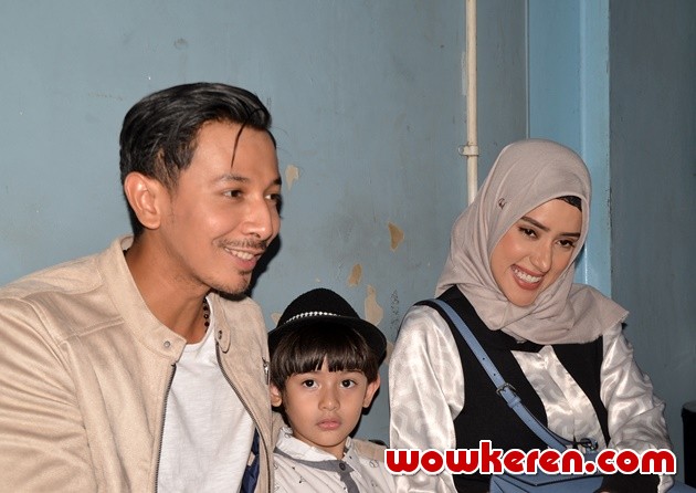 Fairuz A. Rafiq: Berita, Foto, Video, Lirik Lagu, Profil 