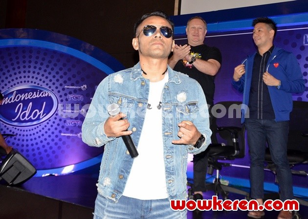 Gambar Foto Judika di Jumpa Pers Indonesian Idol 9