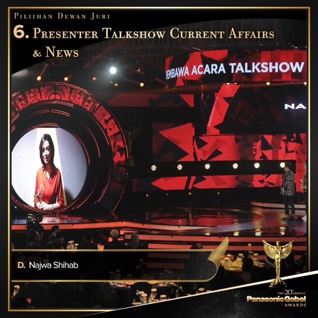 Gambar Foto Najwa Shihab kembali memboyong piala Presenter Talkshow Current Affairs & News dari Panasonic Gobel Awards.