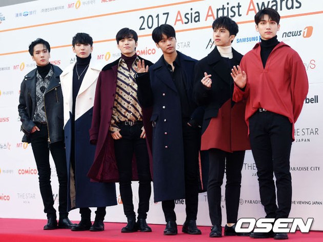 Gambar Foto VIXX di Red Carpet Asia Artist Awards 2017