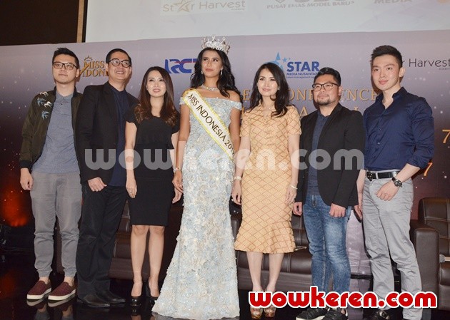 Gambar Foto Jumpa Pers Keberangkatan Miss Indonesia 2017 Menuju Miss World 2017