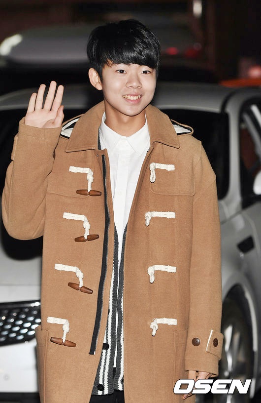 Gambar Foto Wujud asli malaikat kematian no. 416, Jung Joon Won sumringah di pesta perpisahan drama 'Black'