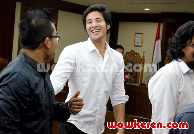 Foto Ammar Zoni saat Liburan, Keluarga dan Pasangan 