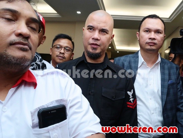 Gambar Foto Ahmad Dhani Jalani Pemeriksaan sebagai Tersangka Kasus Ujaran Kebencian