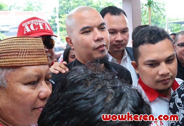 Gambar Foto Ahmad Dhani Jalani Pemeriksaan sebagai Tersangka Kasus Ujaran Kebencian