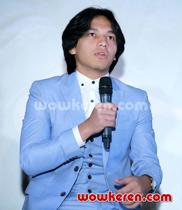 Foto Jefri Nichol Hadir Di Press Screening Surat Cinta