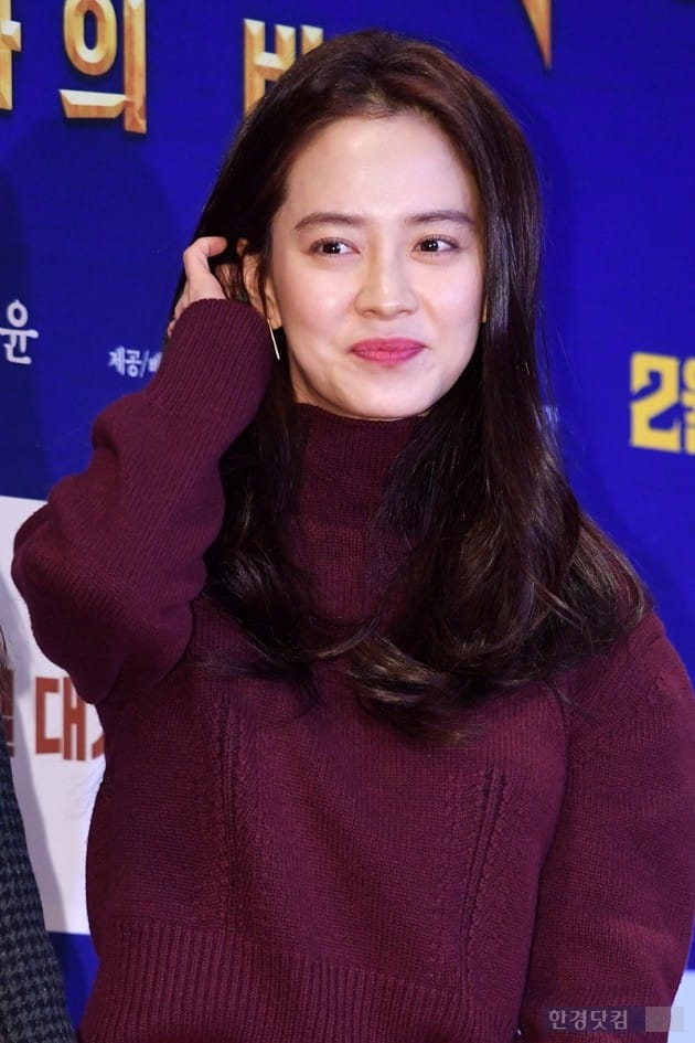 Foto Tak mau ketinggalan, Song Ji Hyo juga hadiri VIP Premiere Film 'Detective K: 3'.