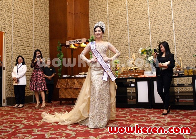 Gambar Foto Penyambutan Lois Merry Tangel yang Telah Berhasil di Ajang Internasional