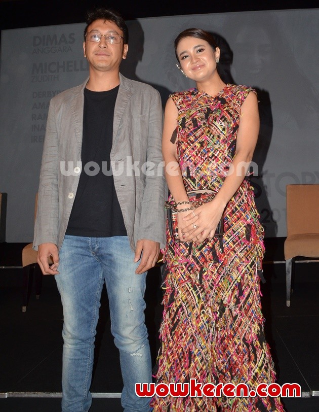 Gambar Foto Dimas Anggara dan Michelle Zudith di Gala Premier Film 'London Love Story 3'