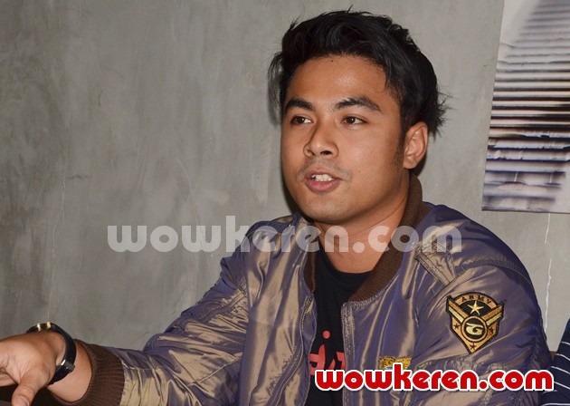 Gambar Foto Guntur Triyoga Ditemui di Konferensi Pers 'Tealight (2018)'