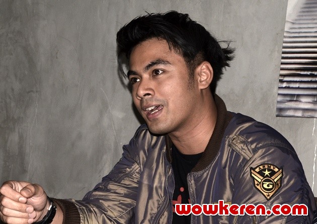 Gambar Foto Guntur Triyoga Ditemui di Konferensi Pers 'Tealight (2018)'