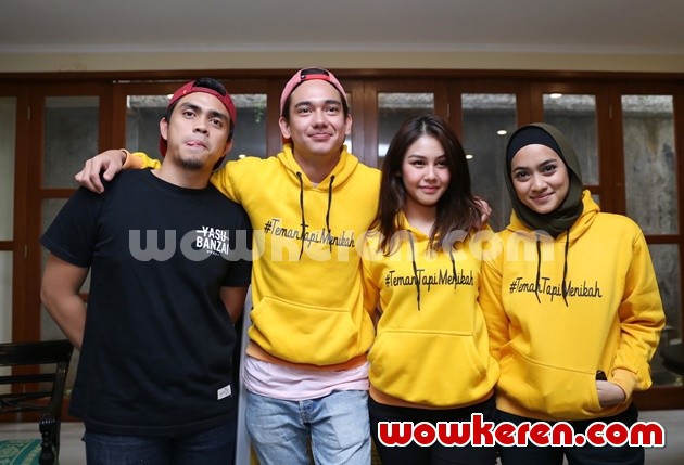 Gambar Foto Media Gathering Film 'Teman Tapi Menikah'