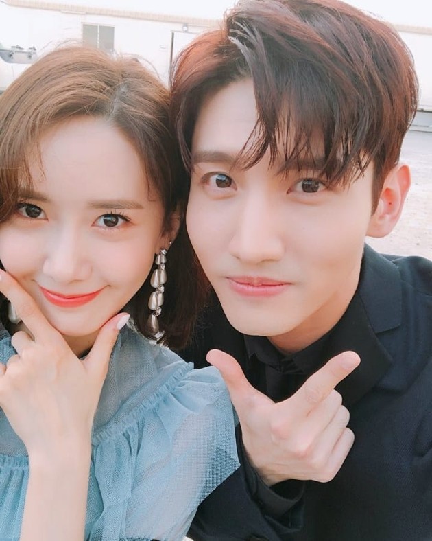 Gambar Foto Banjir Visual, awas kesengsem melihat Yoona dan Changmin foto bareng di Dubai