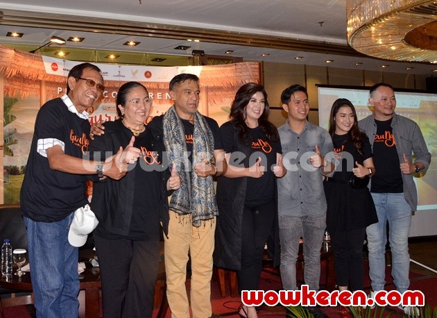 Gambar Foto Konferensi Pers Film 'Guru Ngaji'