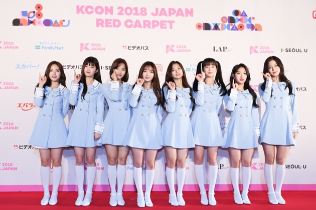 Gambar Foto Fromis 9 di Red Carpet KCON Jepang 2018