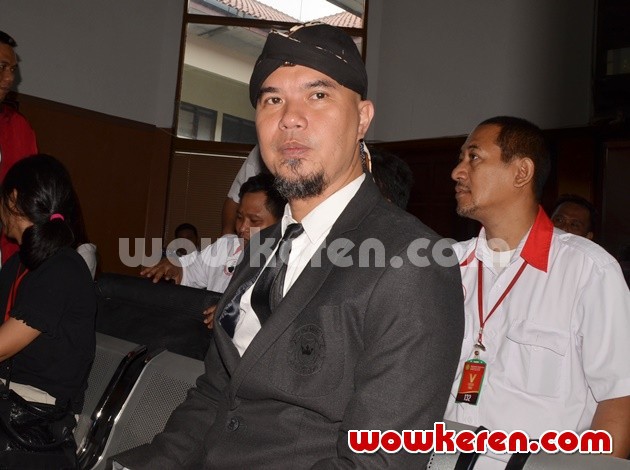Gambar Foto Ahmad Dhani Jalani Sidang Kasus Ujaran Kebencian