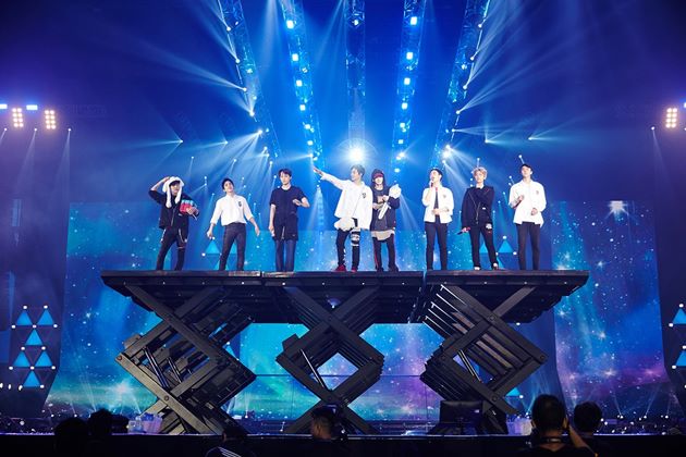 Gambar Foto Setelah gelaran 'EXO PLANET #4 - The ElyXiOn [dot]' selesai, EXO akan comeback dengan merilis album baru.