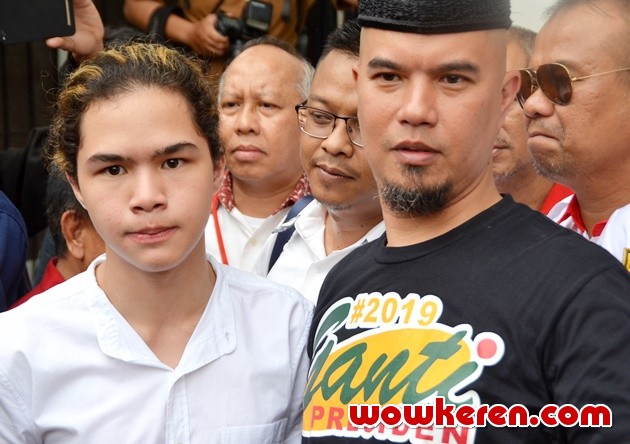 Gambar Foto Dul Jaelani Bersama Ahmad Dhani di PN Jakarta Selatan