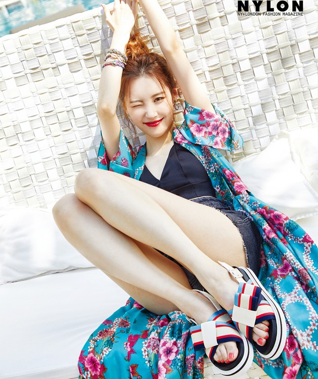 Gambar Foto Sunmi berikan wink untuk Majalah NYLON Edisi Juli 2018
