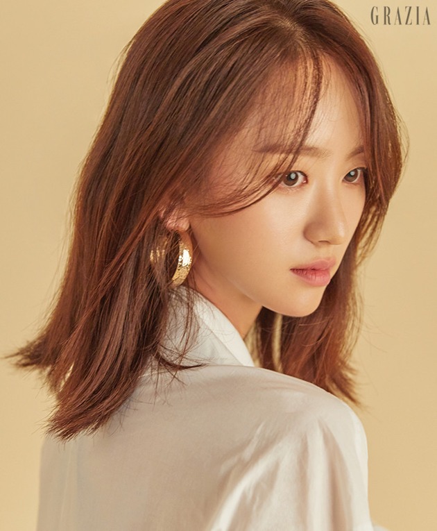 Foto Won Jin Ah di Majalah Grazia Edisi Agustus 2022 Foto Won Jin Ah di Majalah Grazia Edisi Agustus 2022