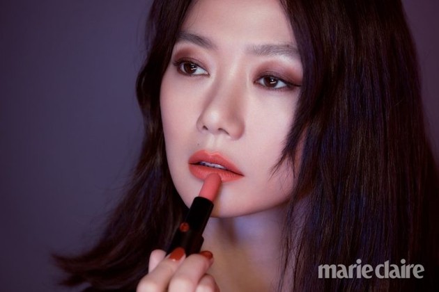 Gambar Foto Bae Doona di Majalah Marie Claire Edisi Juli 2018