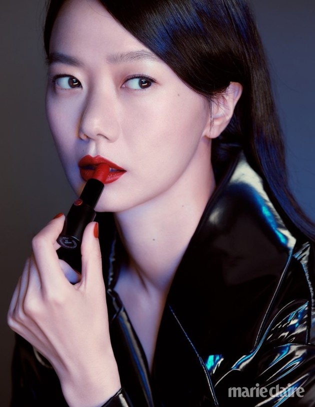 Gambar Foto Bae Doona di Majalah Marie Claire Edisi Juli 2018