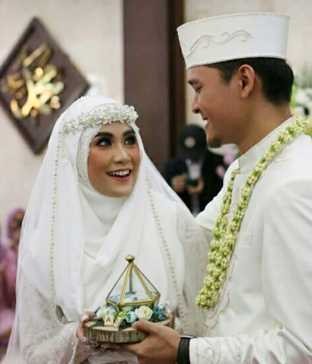 Gambar Foto Raut kebahagiaan Anisa Rahma dan Anandito seusai prosesi akad nikah