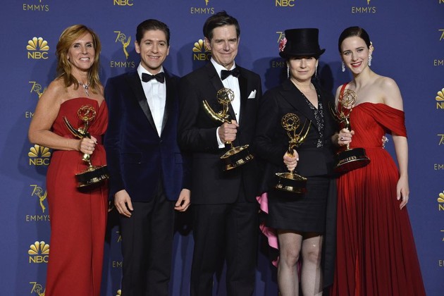 Gambar Foto Program 'The Marvelous Mrs. Maisel' Raih Piala Outstanding Comedy Series