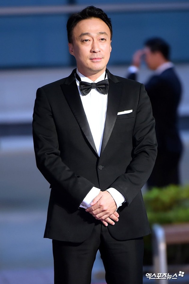 Foto Lee Sung Min di Buil Film Awards 2018