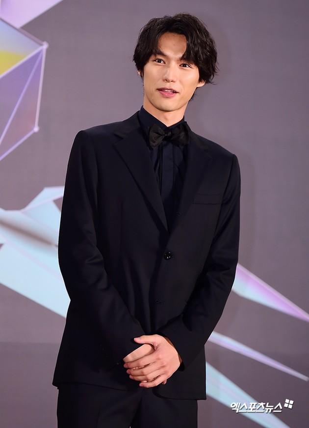 Gambar Foto Fukushi Sota ikut datang meramaikan Genie Music Awards 2018.