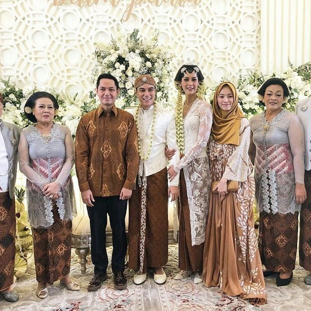 Gambar Foto Dude Harlino dan Alyssa Soebandono Juga Hadir di Pernikahan Baim Wong dan Paula Verhoeven