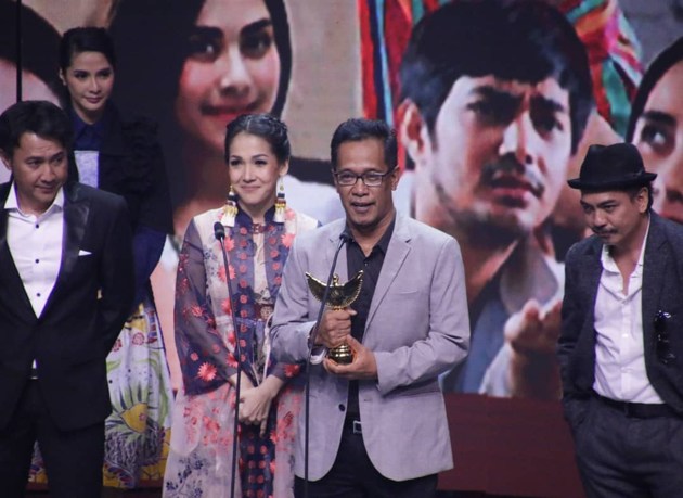 Gambar Foto 'Dunia Terbalik' Terpilih Sebagai Pemenang Kategori 'Sinetron Serial Terfavorit' di Panasonic Gobel Awards 2018