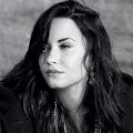 Demi Lovato di majalah Elle