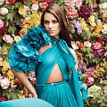 Lea Michelle dalam balutan gaun Gucci di majalah Harper's Bazaar