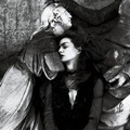 Anne Hathaway di Majalah Interview