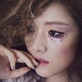 Dengan polesan make up ringan artistik, Jessica menjadi seorang putri