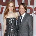 Nicole Kidman dan Keith Urban di Red Carpet CMA Awards 2011