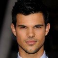 Taylor Lautner di Premier Twilight Saga Breaking Dawn - Part 1