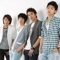 CN Blue berpose untuk kepentingan promo album
