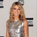 Heidi Klum di Red Carpet AMA 2011