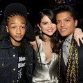 Jaden Smith, Selena Gomez dan Bruno Mars