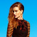 Rosie Huntington-Whiteley di Majalah Harper's Bazaar edisi Spring 2011