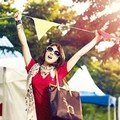 Park Shin Hye dengan Gaya Festival Rock di Majalah InStyle
