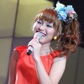 Gaya Ayu Ting Ting Mengikuti Trend Mode Korea