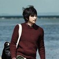 Park Shi Hoo Dengan Konsep Foto Traveling di Majalah Marie Claire
