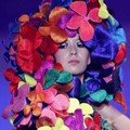 Aksesoris Bunga Warna-Warni Jadi Hiasan Tata Rambut Korea 2012